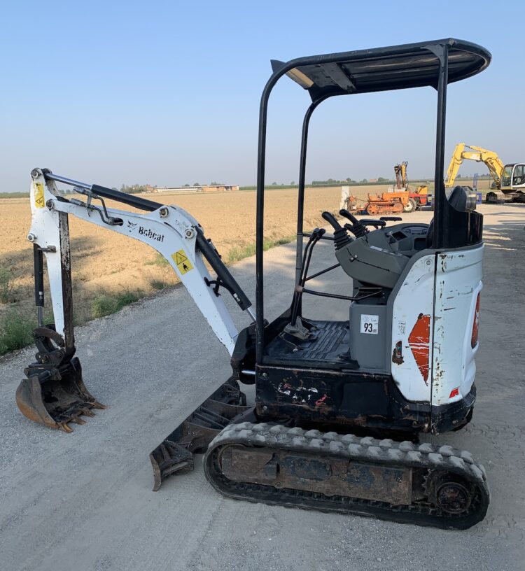 MINI ESCAVATORE BOBCAT E17Z